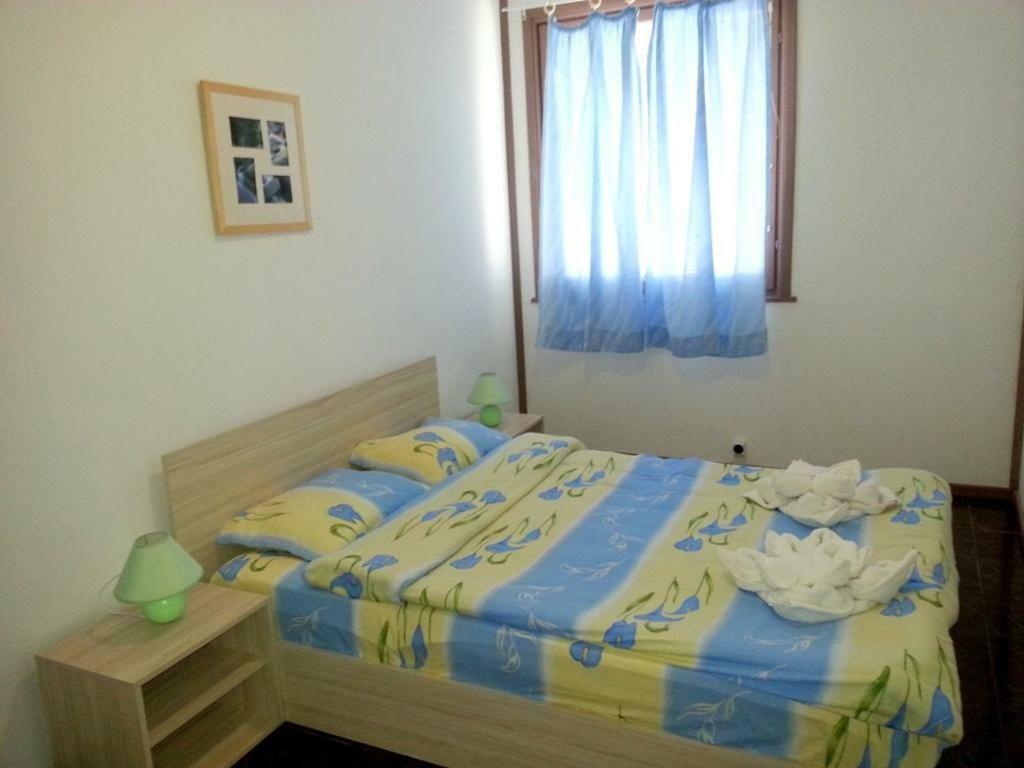 Комплекс Белите Къщи Shtarkelovo Gnezdo Eksteriør billede